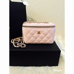 💕SOLD -CHANEL Caviar Quilted Small Vanity with Chain - Light Pink